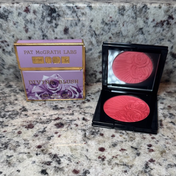 Pat McGrath Divine Blush - Electric Bloom - Picture 5 of 7